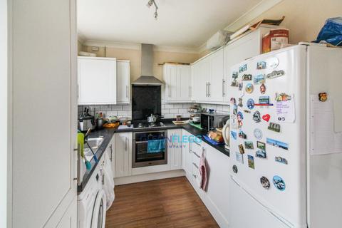 3 bedroom terraced house for sale - Wilford Road, Langley - Grammar School Catchment