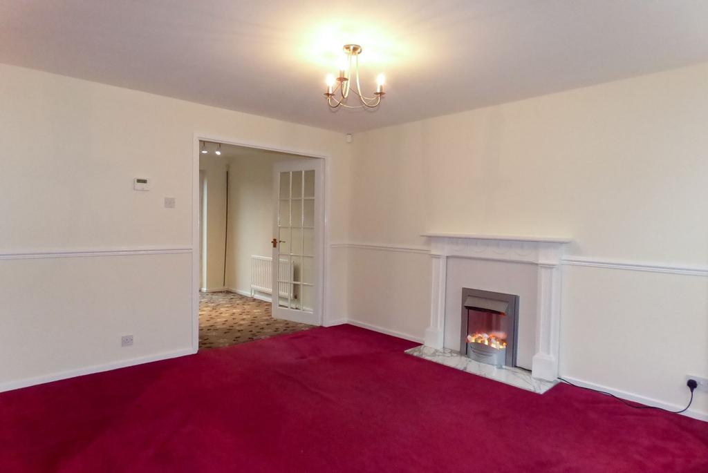 Hassop Way, Bedlington, Northumberland, NE22 7LE 3 bed semidetached