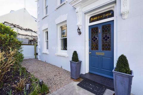 4 bedroom semi-detached house for sale, St Helier