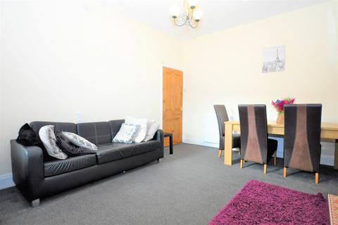 2 bedroom property to rent, Ashleigh Grove, Jesmond