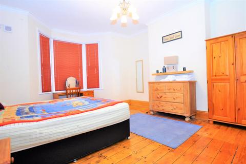 2 bedroom property to rent, Ashleigh Grove, Jesmond