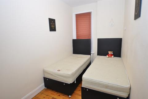 2 bedroom property to rent, Ashleigh Grove, Jesmond