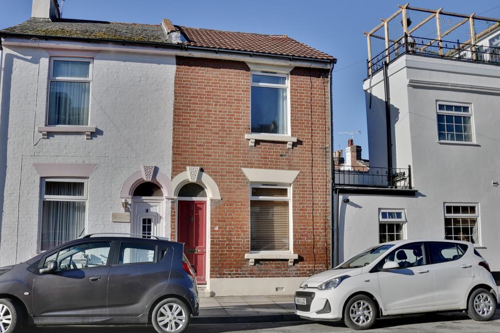 Leopold Street, Southsea 2 bed end of terrace house £190,000
