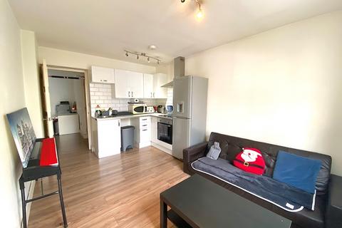 2 bedroom apartment to rent - Western Road, Hove, East Sussex.