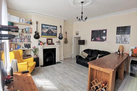 1 bedroom flat to rent, Hornsey Road, Archway, N19