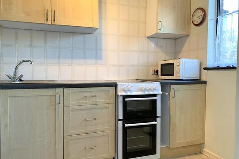 21 Haygreen Close, Kingston Upon Thames, KT2 7TS