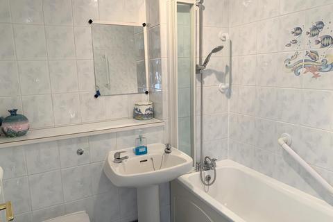 21 Haygreen Close, Kingston Upon Thames, KT2 7TS