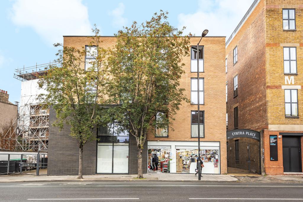 Mare Street, Hackney, London, E8 1 bed flat £400,000