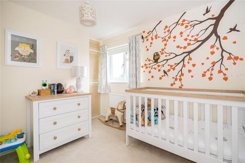 100 Cotmore Close, Thame, OX9 3NE