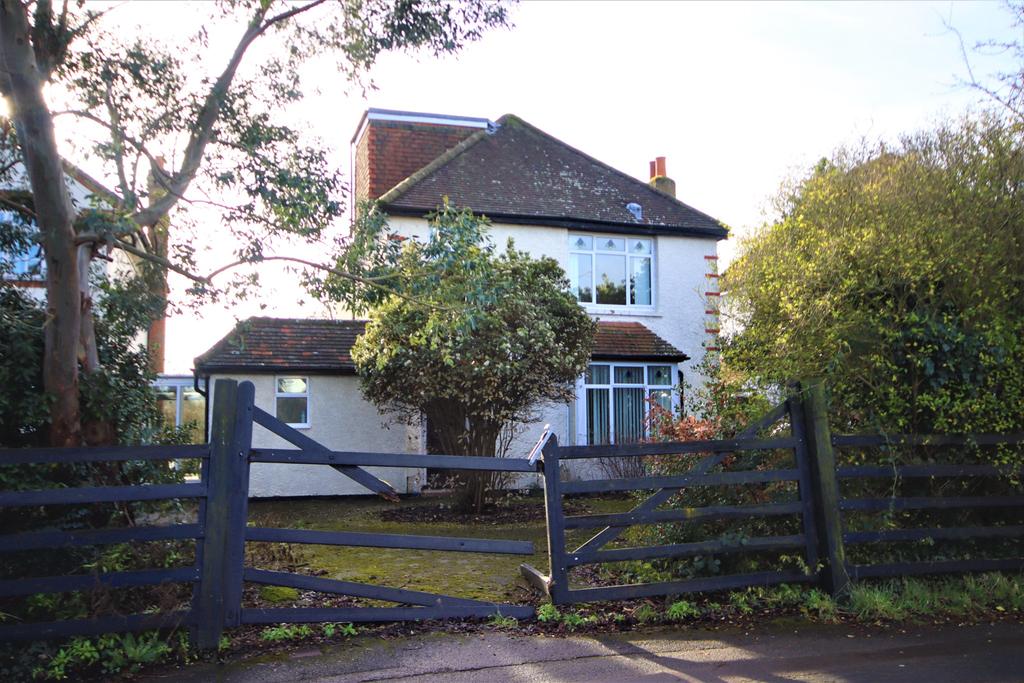 Ray Mill Road East, Maidenhead 4 bed detached house £650,000