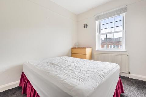 2 bedroom apartment to rent, Green Lane,  Northwood,  HA6