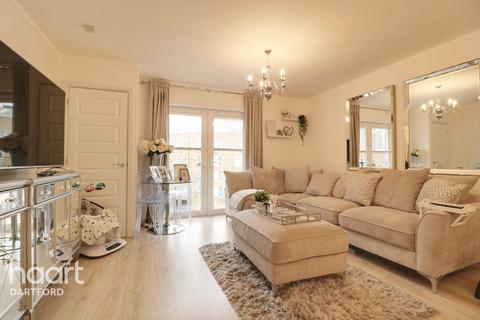 71 Temple Hill, Dartford, DA1 5TT