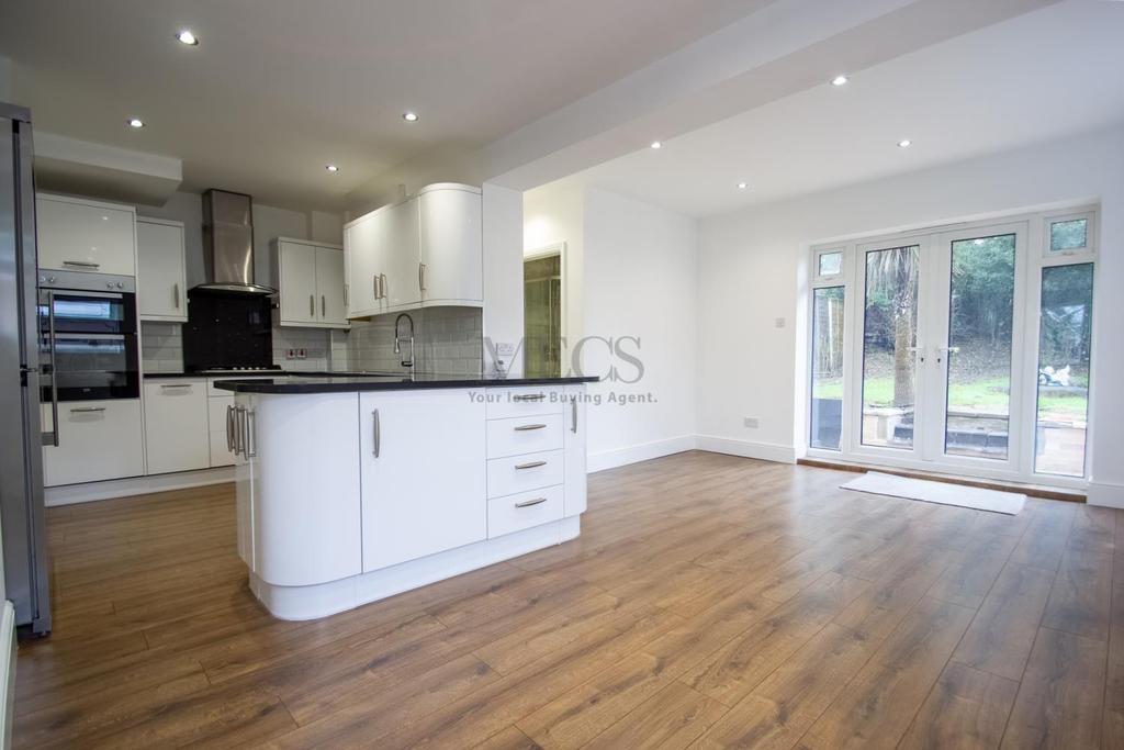 Pitman Road, Quinton, Birmingham, West Midlands, B32 1PA 3 bed semi
