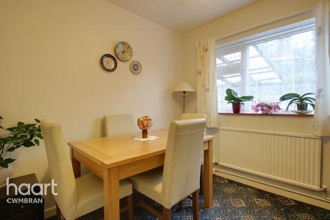 Tergwen Afon Close, New Inn, Pontypool, NP4 0QE