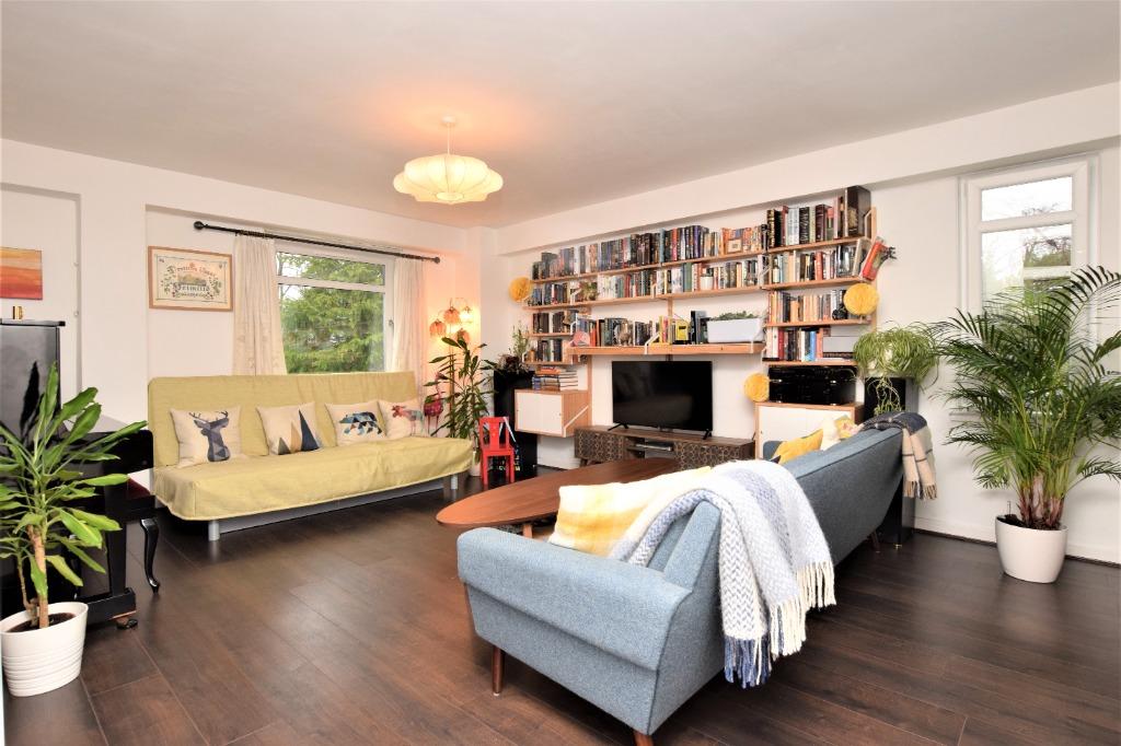 Victoria Circus, Flat 5, Dowanhill... 3 bed flat £289,000