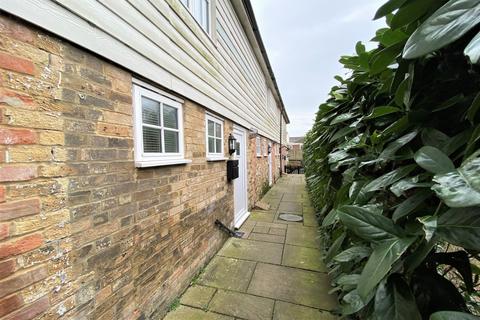 3, Mount Pleasant Cottages Chapel Lane, St Margarets At Cliffe, Dover, CT15 6BL