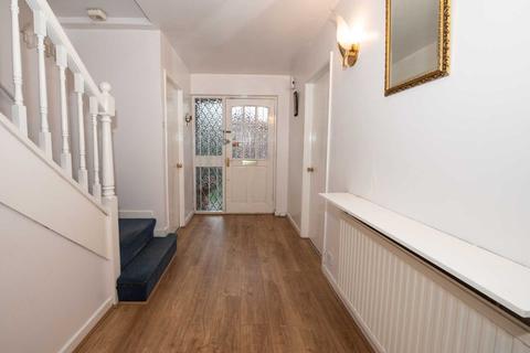 9 Cadogan Place, Salford, M7 4LQ