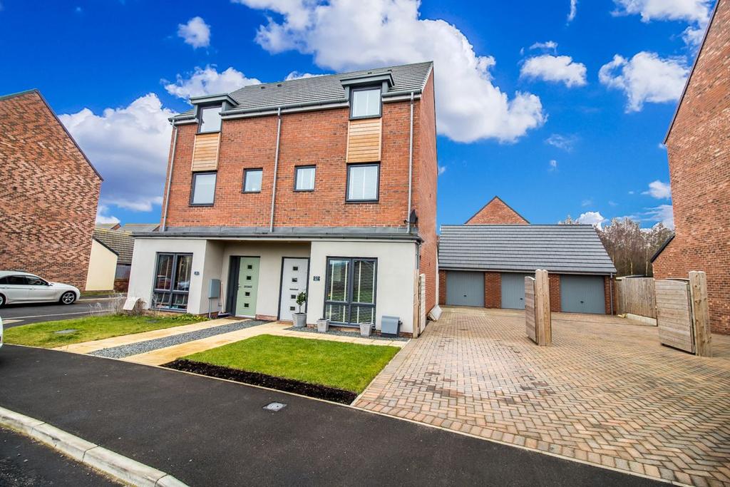 Watergate, Elba Park, Houghton Le Spring 4 bed townhouse £235,000