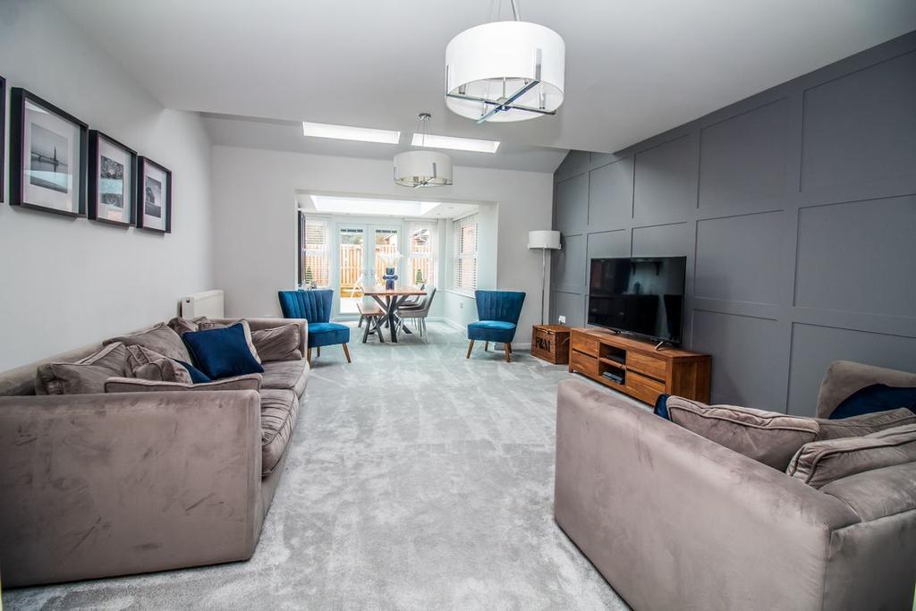 Lounge 3