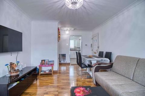 101 Maryside, Slough, SL3 7ES