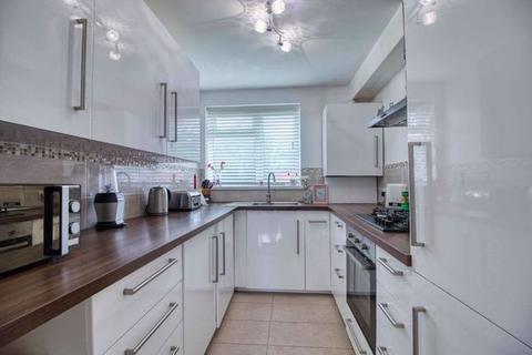 101 Maryside, Slough, SL3 7ES