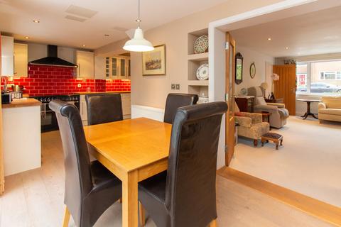 18 Arle Close, Alresford, SO24 9BG