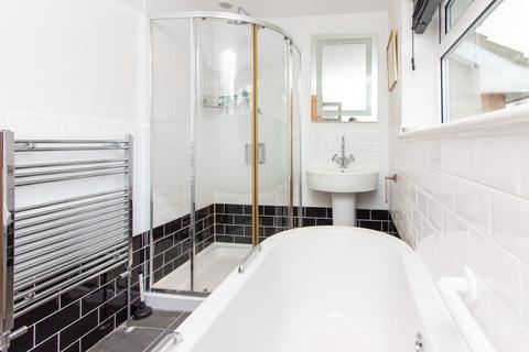 18 Arle Close, Alresford, SO24 9BG