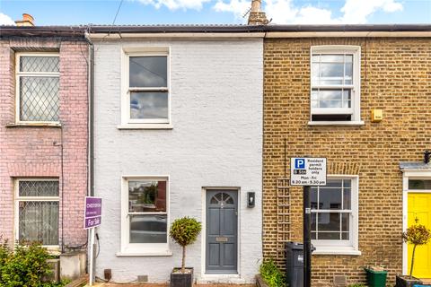 28 Orchard Road, Brentford, TW8 0QX
