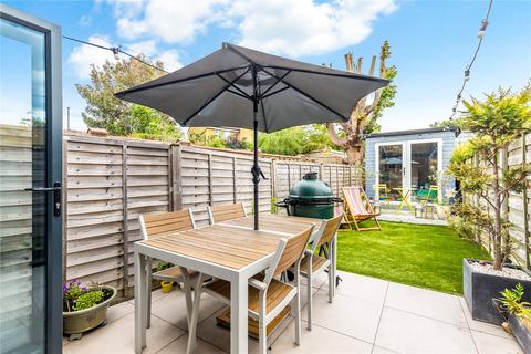 28 Orchard Road, Brentford, TW8 0QX