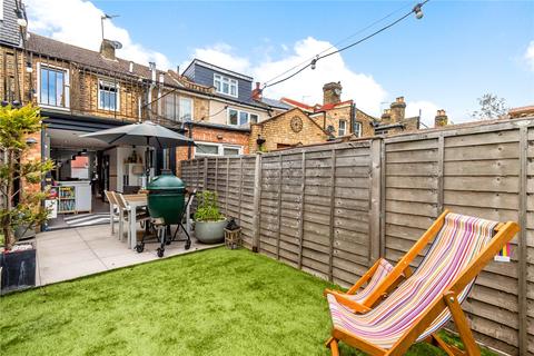 28 Orchard Road, Brentford, TW8 0QX