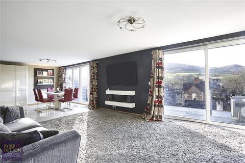 8 Central Avenue, Greenfield, Oldham, OL3 7DH