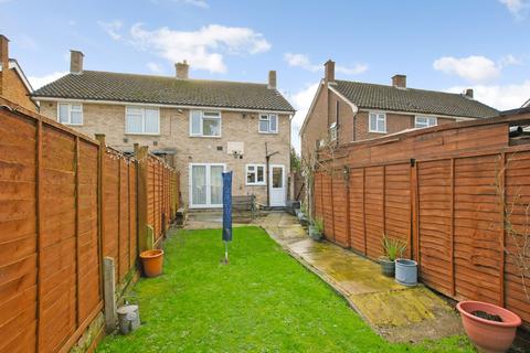 32 Coleridge Crescent, Colnbrook, Slough, SL3 0PY