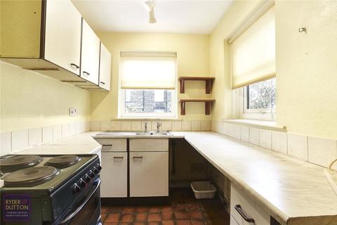 4 Hawthorpe Grove, Uppermill, Oldham, OL3 6BW