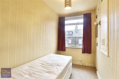 4 Hawthorpe Grove, Uppermill, Oldham, OL3 6BW