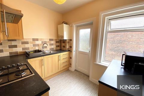 3 bedroom flat to rent, Kent Road, Southsea
