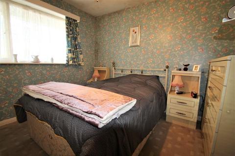 11 Barnes Avenue, Dalton-in-furness, LA15 8NB