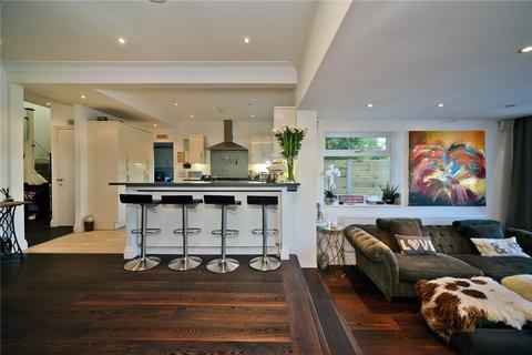 11 Cuddington Avenue, Worcester Park, KT4 7DB