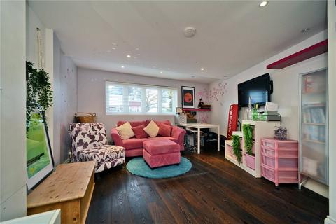 11 Cuddington Avenue, Worcester Park, KT4 7DB