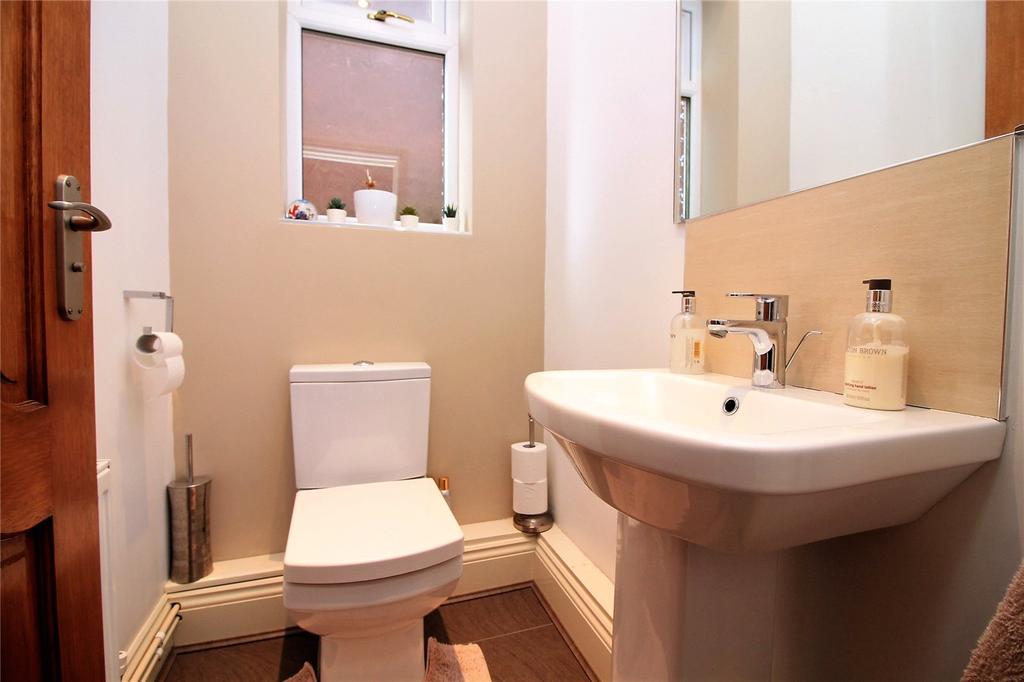 WC/Cloakroom
