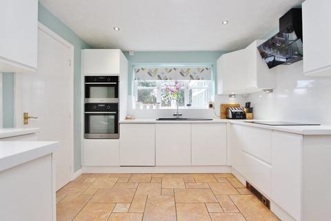 11 Durham Close, Fazeley, Tamworth, B78 3XX