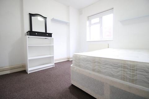 2 bedroom flat to rent, Haberdasher Place, London N1