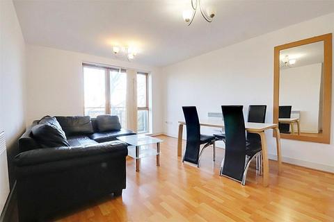 2 bedroom flat to rent, Meath Crescent, London E2