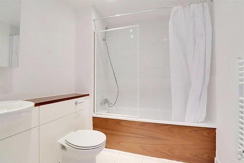 2 bedroom flat to rent, Meath Crescent, London E2