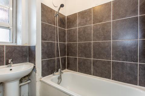 114 Shadwell Gardens, London, E1 2QJ