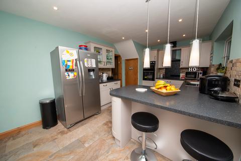 82 Spencer Road, Whitley Wood, Reading, RG2 8TN