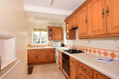 123 Allington Drive, Rochester, ME2 3TA