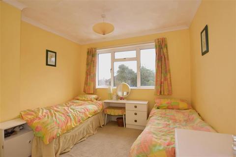 123 Allington Drive, Rochester, ME2 3TA