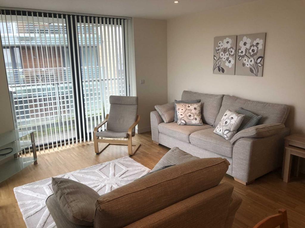 Block 4 St Island Hulme Hall, Manchester 2 bed apartment £1,050 pcm (£242 pw)