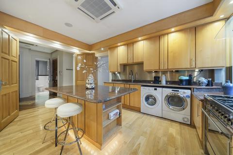 4 bedroom apartment for sale, Audley House, North Audley Street, Mayfair, W1K