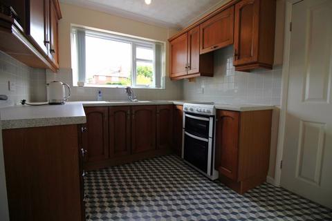 3 bedroom semi-detached house to rent, The Straits, Dudley